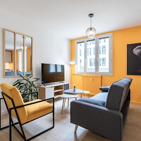 Appartement Renove Pour 6 Avec Parking ビユールバンヌ エクステリア 写真