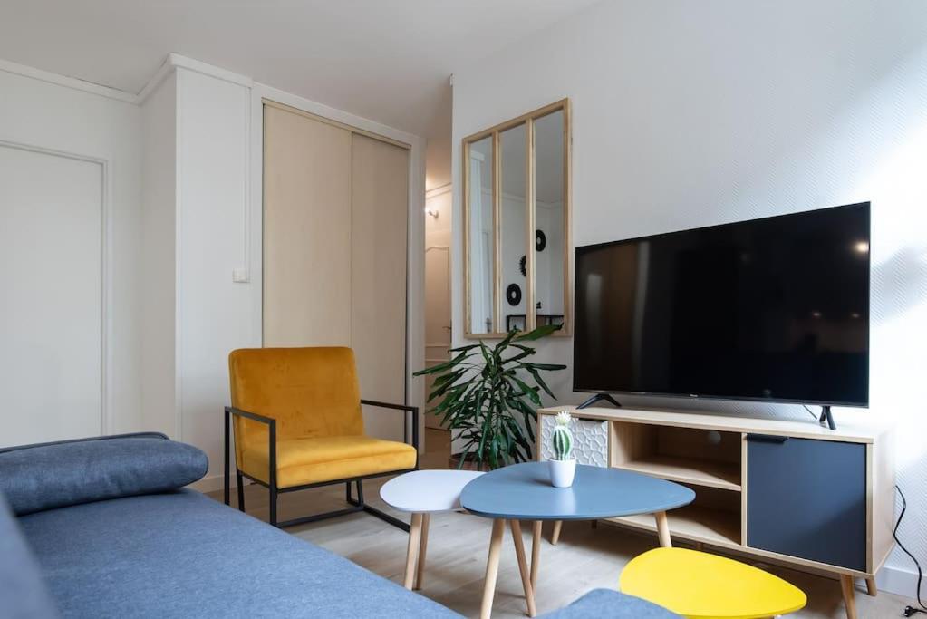 Appartement Renove Pour 6 Avec Parking ビユールバンヌ エクステリア 写真